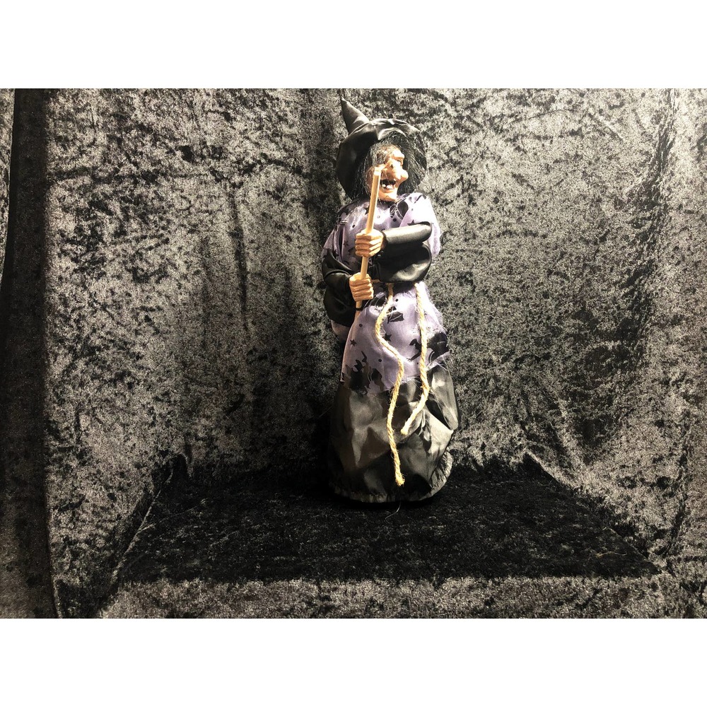 Ganz Animated Walking Cackling Witch